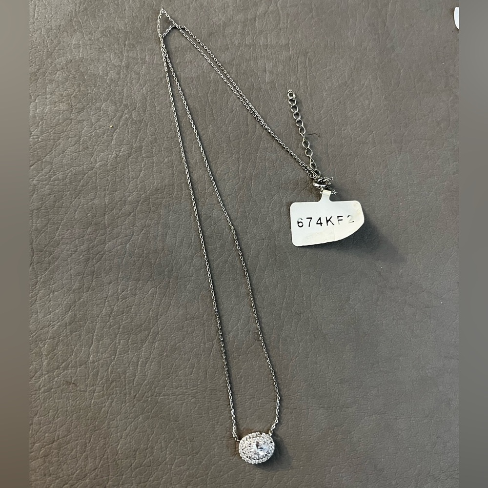 Charmed Aroma | Oval Necklace